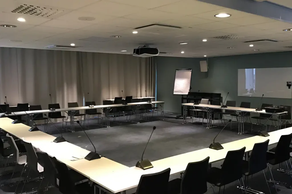 Hybridlösning för hörsal och aula