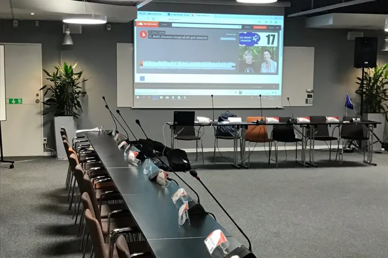 Hybridlösning för hörsal och aula