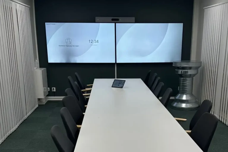 Skärmar och konferensrum Referens
